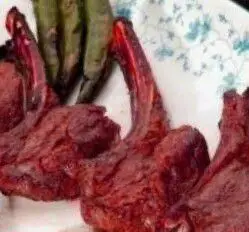 کباب دنده لذیذ و اصیل گلپایگانی، غذایی سنتی و خوشمزه از کبابخانه اصیل گلپایگانی. بهترین کباب گوشت قرمز تازه را تجربه کنید.