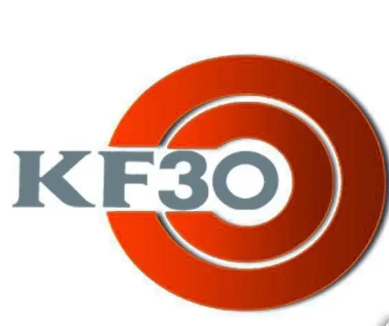 لوگوی کسب و کار KF30 با طراحی مدرن، شامل حروف برجسته "KF30" به رنگ خاکستری و یک نماد دایره‌ای بزرگ نارنجی رنگ با سایه‌پردازی جذاب.