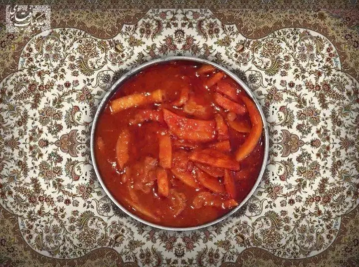 خورش سنتی و خوشمزه رستوران رفتاری، غذای اصیل ایرانی با مواد تازه و طعمی بی‌نظیر برای تجربه یک غذای به یادماندنی.