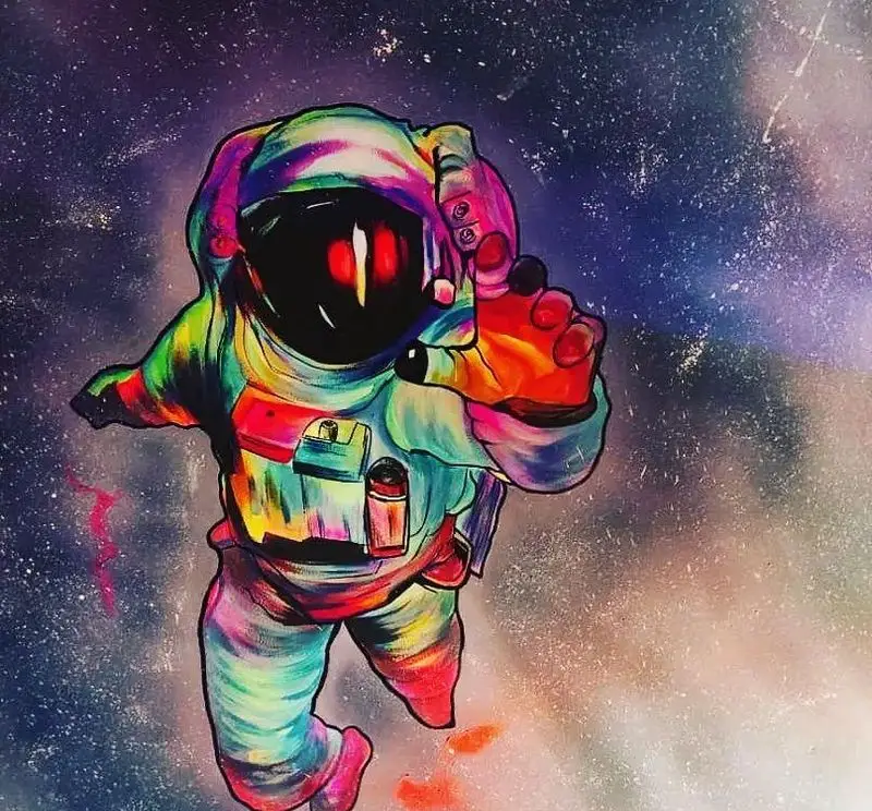 فضانورد رنگارنگ کافه شیرز در کهکشان، تصویر هنری جذاب با تم فضایی و رنگ‌های شاد برای مشتریان ShieRez cafe.