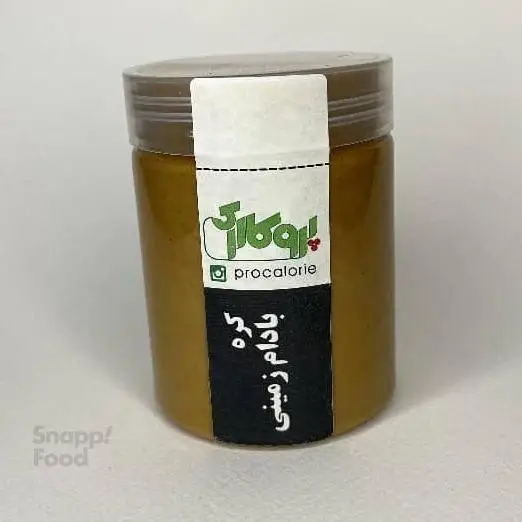 تصویری از شیشه کره بادام زمینی طبیعی پرو کالری، مناسب رژیم غذایی و تغذیه سالم از فروشگاه پرو کالری سعادت آباد.