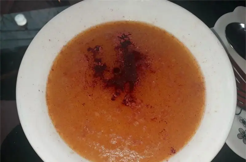 آبگوشت کله پاچه یا سیراب شیردان خوشمزه طباخی توچال. لذت یک غذای سنتی و پرخاصیت با ادویه مخصوص. بهترین کیفیت و طعم.