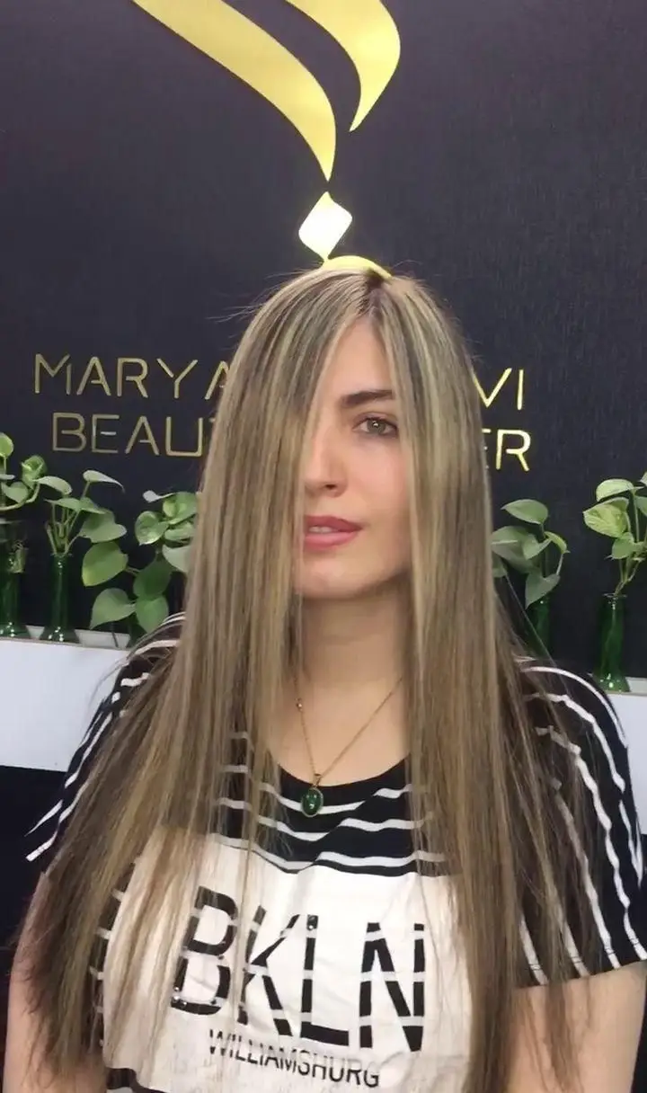 نمونه کار رنگ و لایت موی بلند و صاف دخترانه با تکنیک‌های مدرن و حرفه‌ای در سالن زیبایی مریم رضوی با ماندگاری بالا