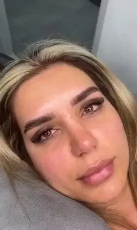 نمونه کار حرفه‌ای میکروبلیدینگ ابرو و اکستنشن مژه والیوم برای مشتری در سالن تخصصی آرایش و مرکز زیبایی مریم موسوی