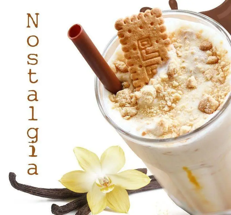 میلکشیک وانیل کافه ویونا با تزئین بیسکویت و خرده‌های آن، همراه با نی و گل وانیل. طعمی دلنشین و یادآور خاطرات در کافه ویونا.