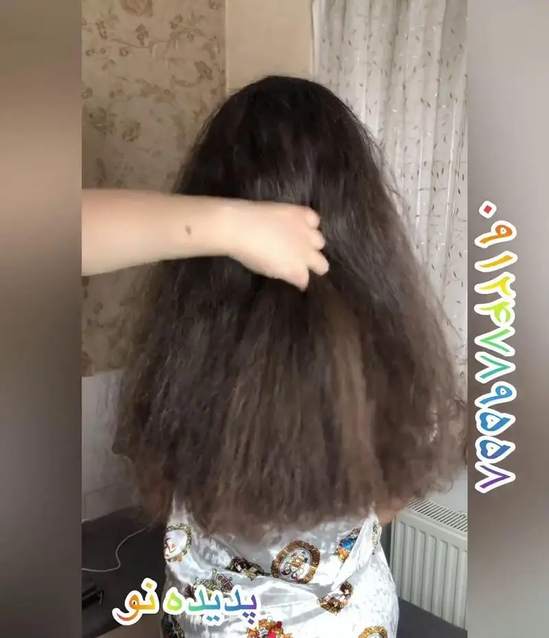 مراحل درمان و احیای موهای وز، خشک و آسیب دیده در سالن زیبایی پدیده نو با استفاده از بهترین مواد کراتینه و پروتئین تراپی مو