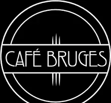 لوگو رسمی کافه بروژ: طرح سفید و مشکی با نوشته "CAFÉ BRUGES" به سبک آرت دکو، شامل کادر مستطیلی افقی و دو دایره متحدالمرکز.