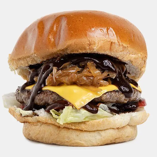 همبرگر ویژه دوبل باروس برگر با نان برشته، دو لایه گوشت، پنیر ذوب شده، پیاز کاراملی و سس غلیظ.