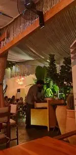 تصویر 1 - رستوران آولی