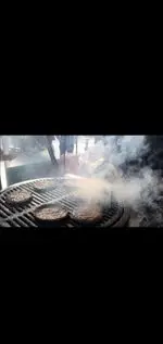 تصویر 2 - برگر زغالی پامنار