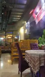 تصویر 1 - رستوران و سفره خانه مانلی