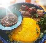 تصویر 1 - سفره خانه وسنت سرای حافظ