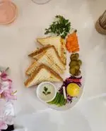 تصویر پروفایل کافه هووم