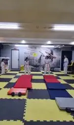 تصویر 3 - باشگاه ورزشی گلایل