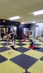 تصویر 1 - باشگاه ورزشی گلایل