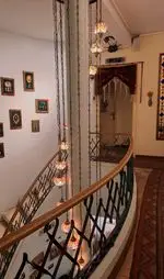 تصویر 2 - عمارت جهان کوچک من
