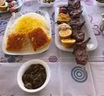 تصویر 1 - رستوران ماه و مهر