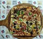 تصویر 2 - فست فود پیتزا هات ( فودکورت چیتگر)