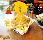 تصویر 2 - برگر ۱۳۵۸