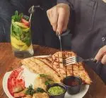 تصویر 5 - کافه سرای ارغوان