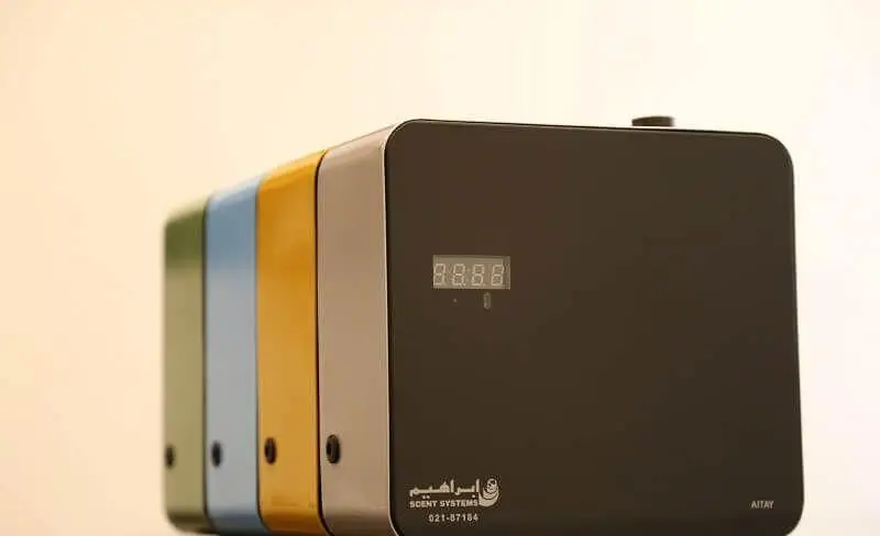 دستگاه‌های خوشبوکننده هوا صنعتی و تجاری ابراهیم در رنگ‌های متنوع، با نمایشگر دیجیتال، از فروشگاه آرورایحه