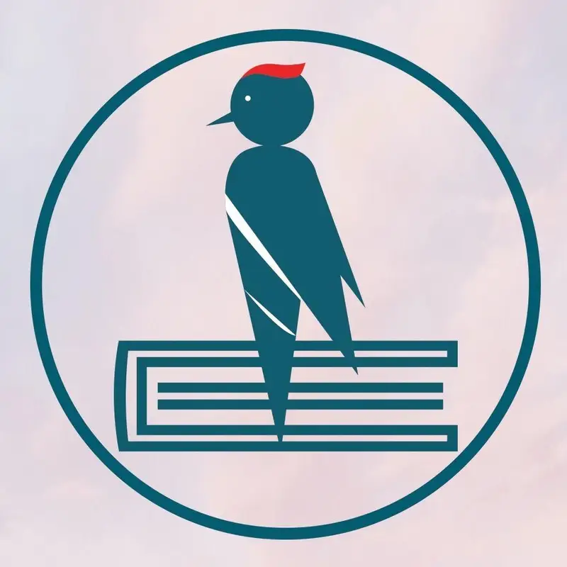 لوگوی فروشگاه کتاب داربوک با نماد یک دارکوب مدرن به رنگ سبز آبی و تاج قرمز، ایستاده روی کتابی باز درون دایره.