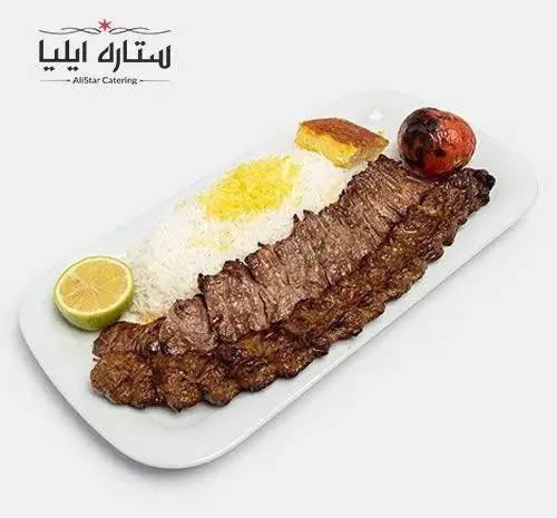 بشقاب کباب کوبیده و برگ با برنج زعفرانی، گوجه کبابی و لیموترش از تهیه غذای ستاره ایلیا AllStar Catering.