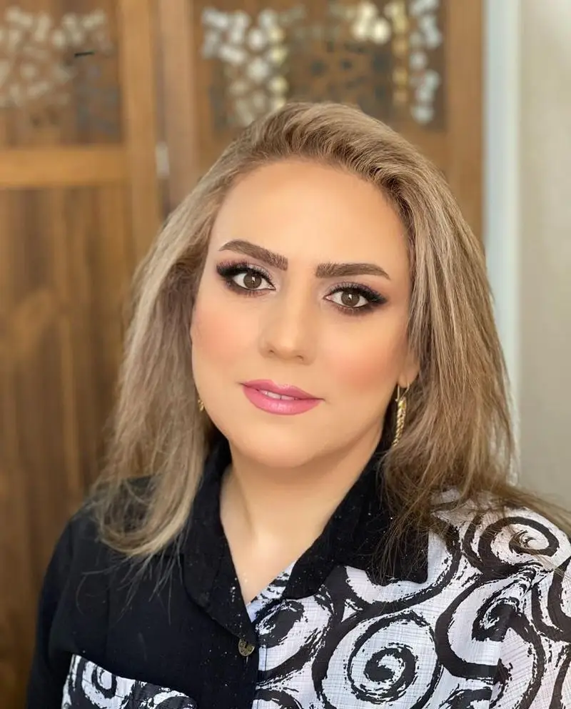 میکاپ و آرایش چشم و صورت حرفه ای توسط آرایشگاه زنانه آنا، با جدیدترین متدهای روز برای زیبایی و جذابیت بیشتر.