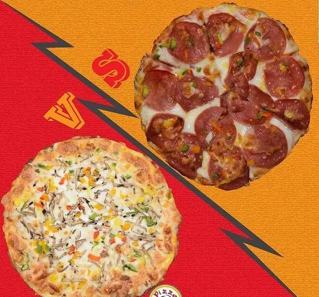 پیتزا پپرونی و پیتزا سبزیجات (قارچ) از فست فود زنجیره ای پیانو، دو طعم محبوب در رقابت، انتخابی برای هر سلیقه.